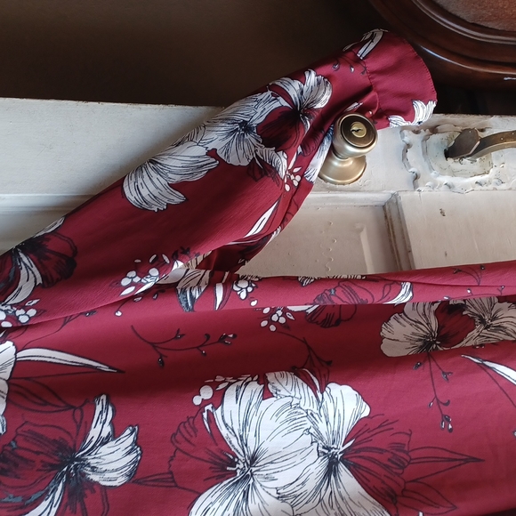 Rosedale Red Floral Longsleeve Dress size 4X - Picture 8 of 12